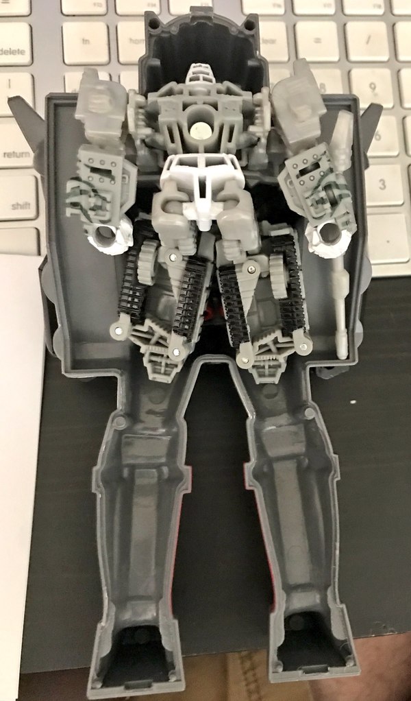 Figure Subscription Service Second Shipment In Progress Now   In Hand Pictures Of Pretender Optimus And Megatron 17 (17 of 19)